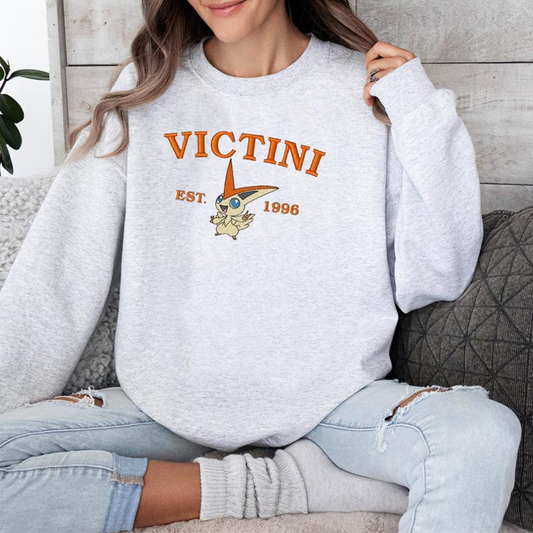 Victini – Bezauberndes Pokémon-T-Shirt mit Anime-Motiv und Stickerei, Rundhalsausschnitt, Kapuzenpullover – trendig, vielseitig und ein aufmerksames Geschenk für Freunde, ICE-932