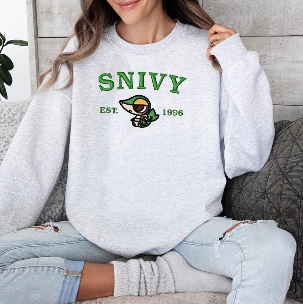 Snivy-Q. Adorable Pokémon Anime-Themed Embroidered T-Shirt,Crewneck,Hoodie-Trendy Versatile and a Thoughtful Gift for Friends,ICE-943