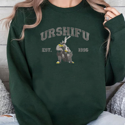 Urshifu, bezauberndes besticktes Pokémon-T-Shirt mit Anime-Motiv, Rundhalsausschnitt, Kapuzenpullover, trendig, vielseitig und ein aufmerksames Geschenk für Freunde, ICE-843