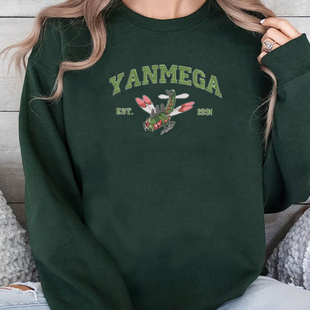 Magikarp, bezauberndes Pokémon-T-Shirt mit Anime-Motiv, bestickt, Rundhalsausschnitt, Kapuzenpullover, trendig, vielseitig und ein aufmerksames Geschenk für Freunde, ICE-898