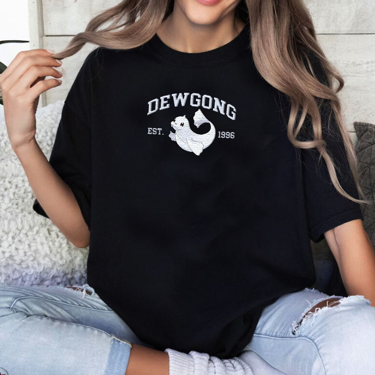 Dewgong Adorable Pokémon Anime-Themed Embroidered T-Shirt,Crewneck,Hoodie-Trendy Versatile and a Thoughtful Gift for Friends,ICE-862